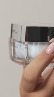 CREMA VISO UNIFORMANTE E ELASTICIZZANTE